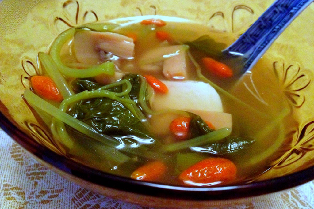 Miso-Soup-with-Tofu-and-Wolfberries.jpg